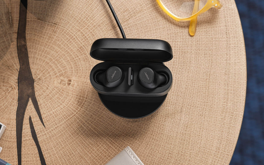 Jabra Evolve2 Buds, USB-A WLSSCHPD, Wireless charging Pad Active Noise-Cancellation