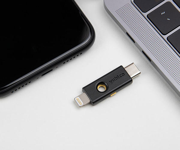 Yubico - YubiKey 5Ci - Two-Factor authentication Security Key for Android/PC/iPhone, Dual connectors for Lighting/USB-C - FIDO Certified